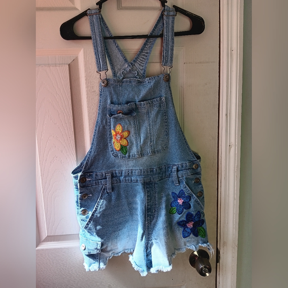 Overall jean shorts large 11-13